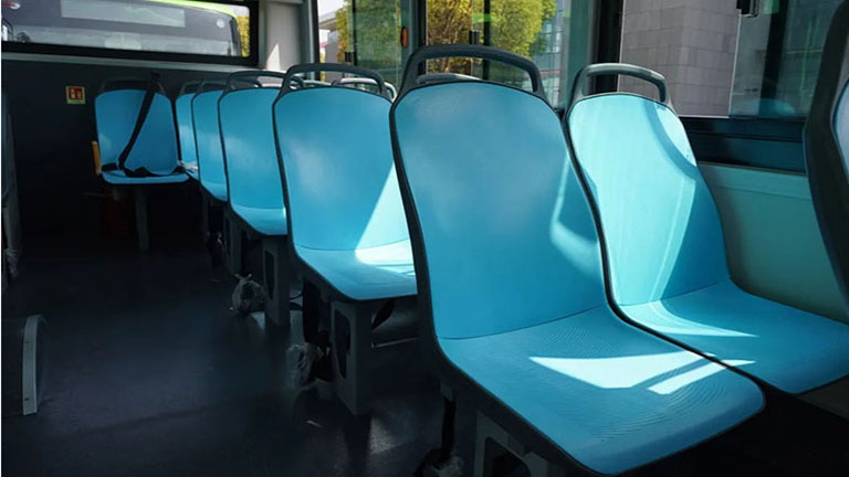 assentos de ônibus bonitos e confortáveis