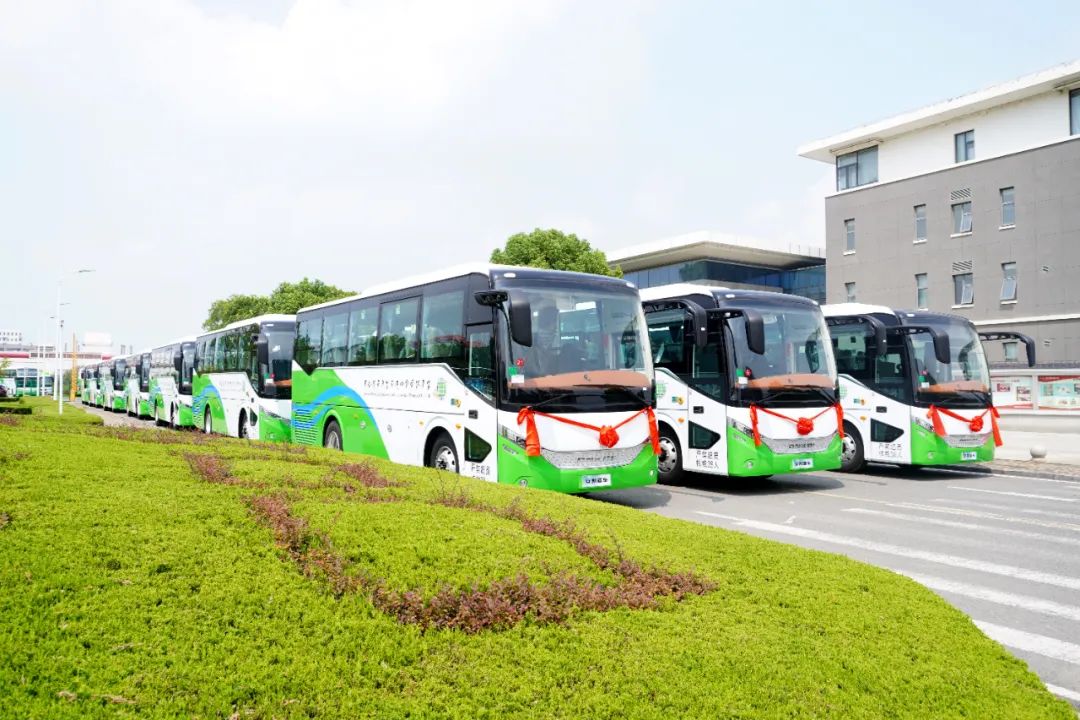 Ônibus turístico de alto padrão