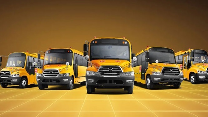 Ônibus escolares Ankai S6 prontos para atender crianças em idade escolar no próximo outono