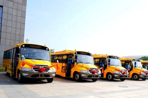 Os ônibus escolares da Ankai protegem as viagens dos alunos na estrada