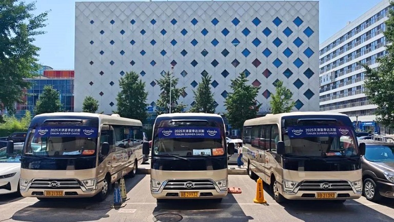 Ônibus de luxo da Ankai atendem ao Fórum de Davos, criando um cartão de visita móvel para 