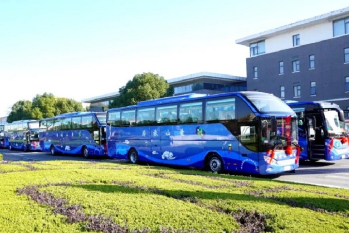 Ônibus de viagem de última geração Ankai N8 e A8 para melhor atender os turistas em Huangshan