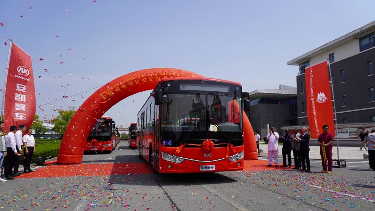 Mobilidade Verde na África Ocidental! Ônibus elétricos Ankai Pure entregues em lotes na Nigéria.