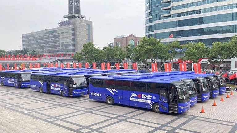 Escolta verde! O ônibus elétrico puro de Ankai assume a liderança no transporte da Conferência de Comendas da Província de Anhui!